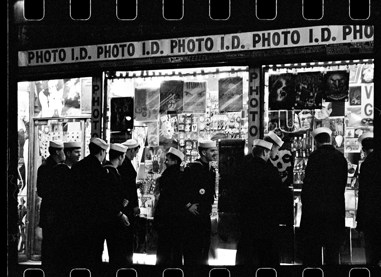 TimesSq-Sailors-PHOTO-I.D.-1989