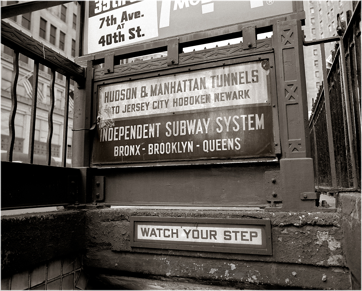 Hudson-Manhattan-Sign-1986 copy