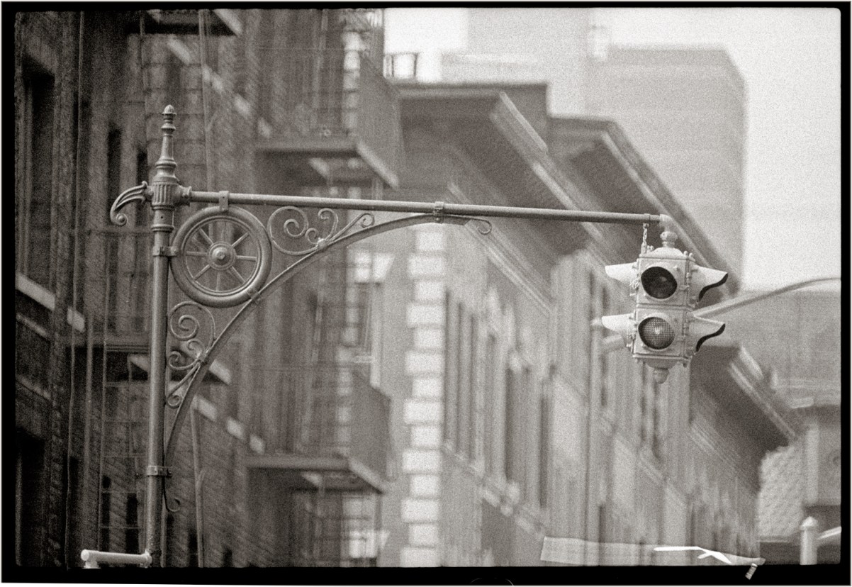 Harlem-Olive-Ruleta-TrafficLight-1985 copy