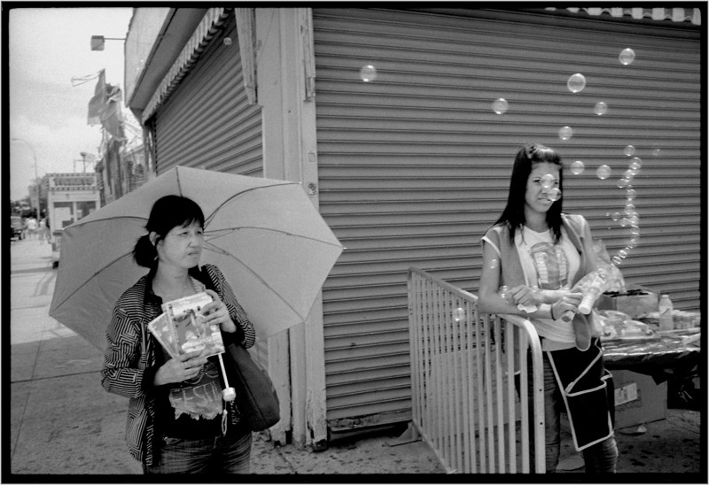 coney-island-workers