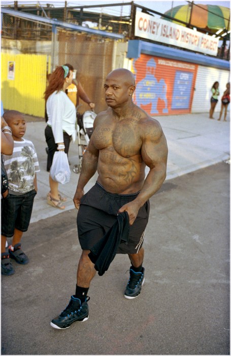 Coney-island-MuscleMan-matt-weber