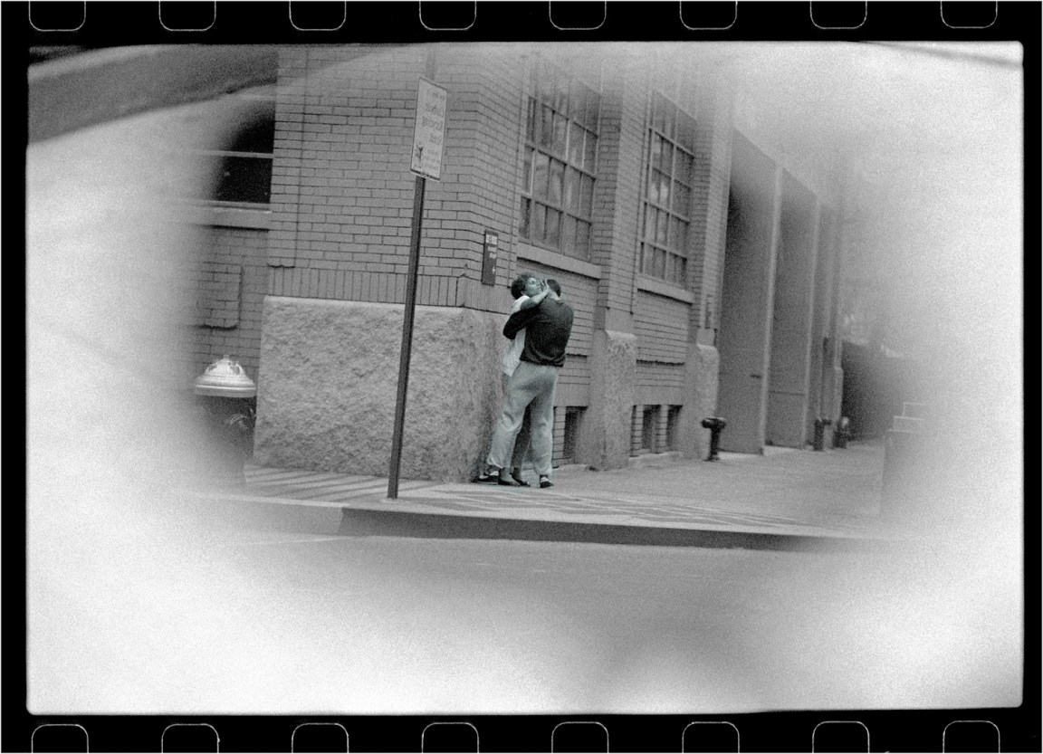 hell's kitchen-matt-weber-kiss-lovers