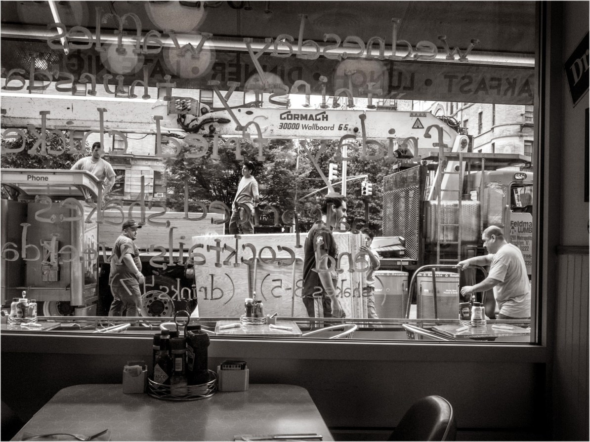 **BigDaddys-Window-World-B&W-2014 copy