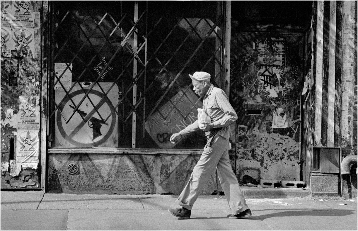 L.E.S.-NO-RAYGUN-1989