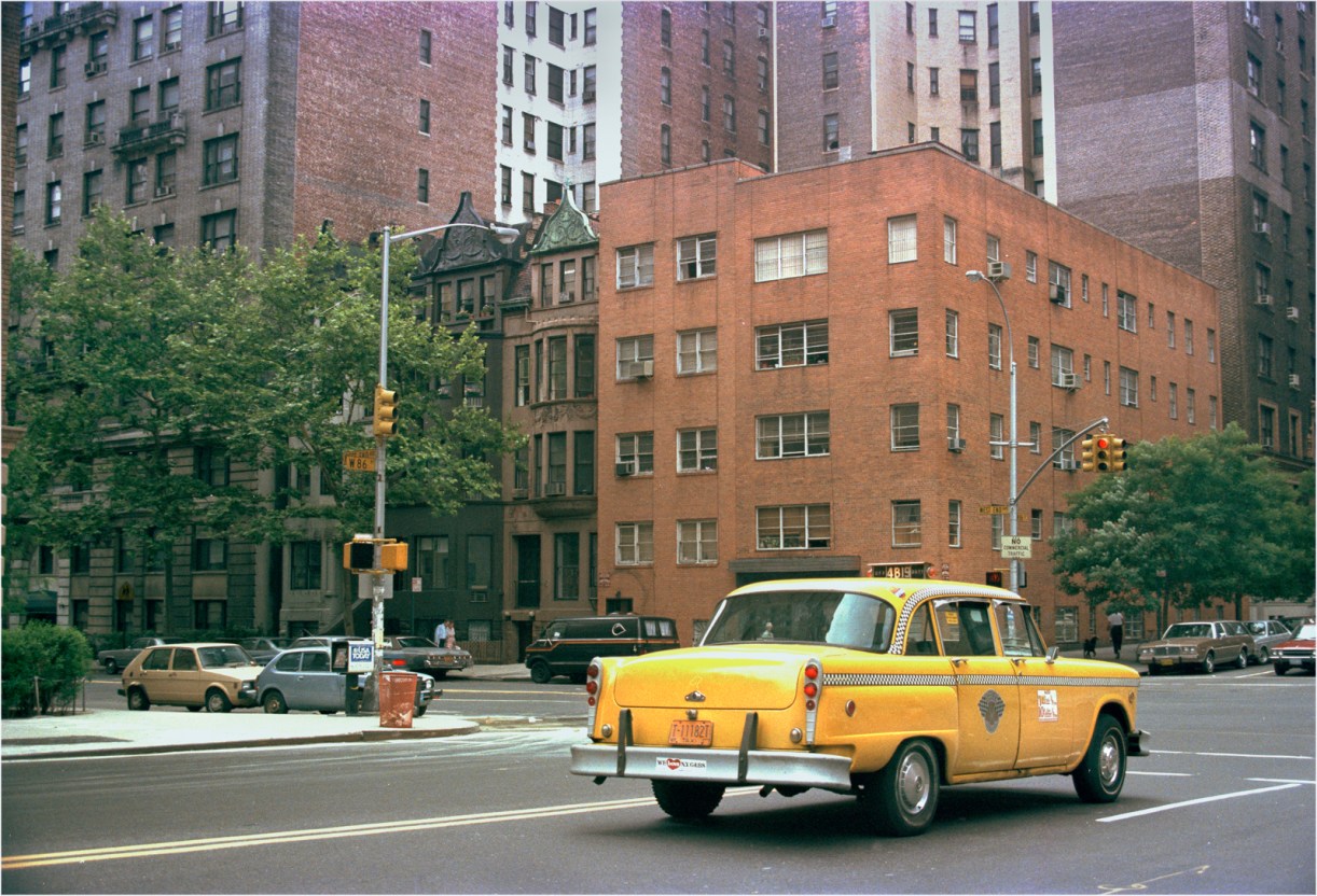 checker-taxi-nyc-1985