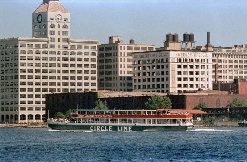 circle-line-brooklyn