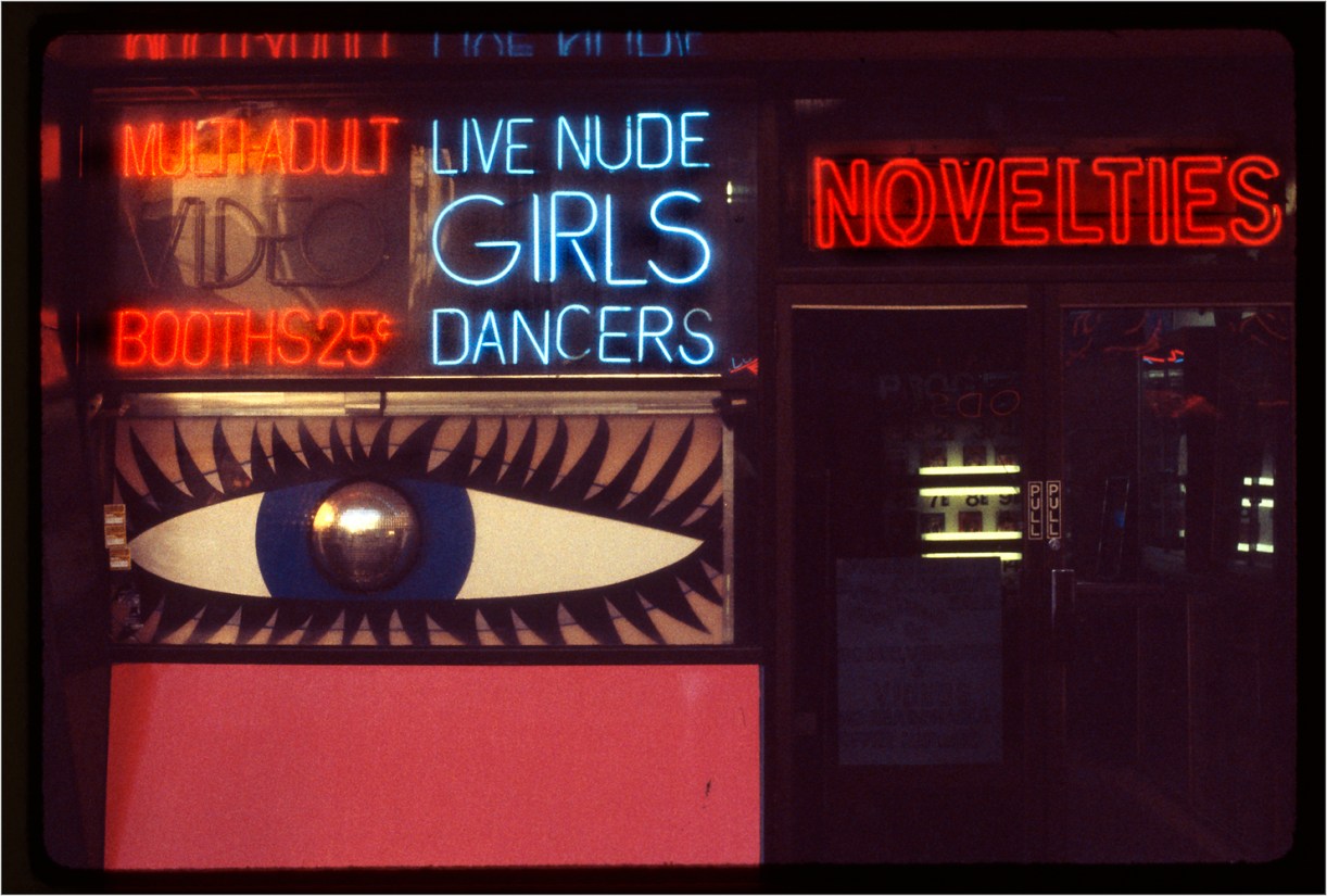 42d-Booths-25¢-Nude-Girls-1986 copy