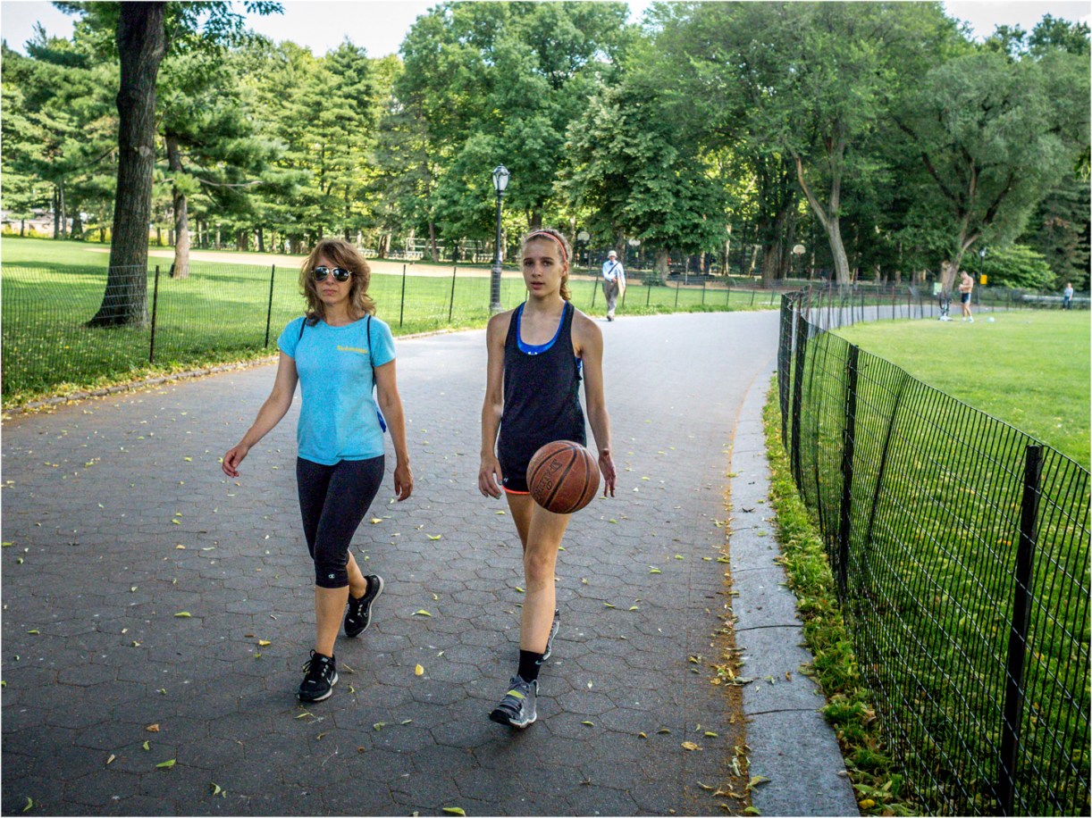 CentralPark-Mom-Daughter-Bball-2014 copy