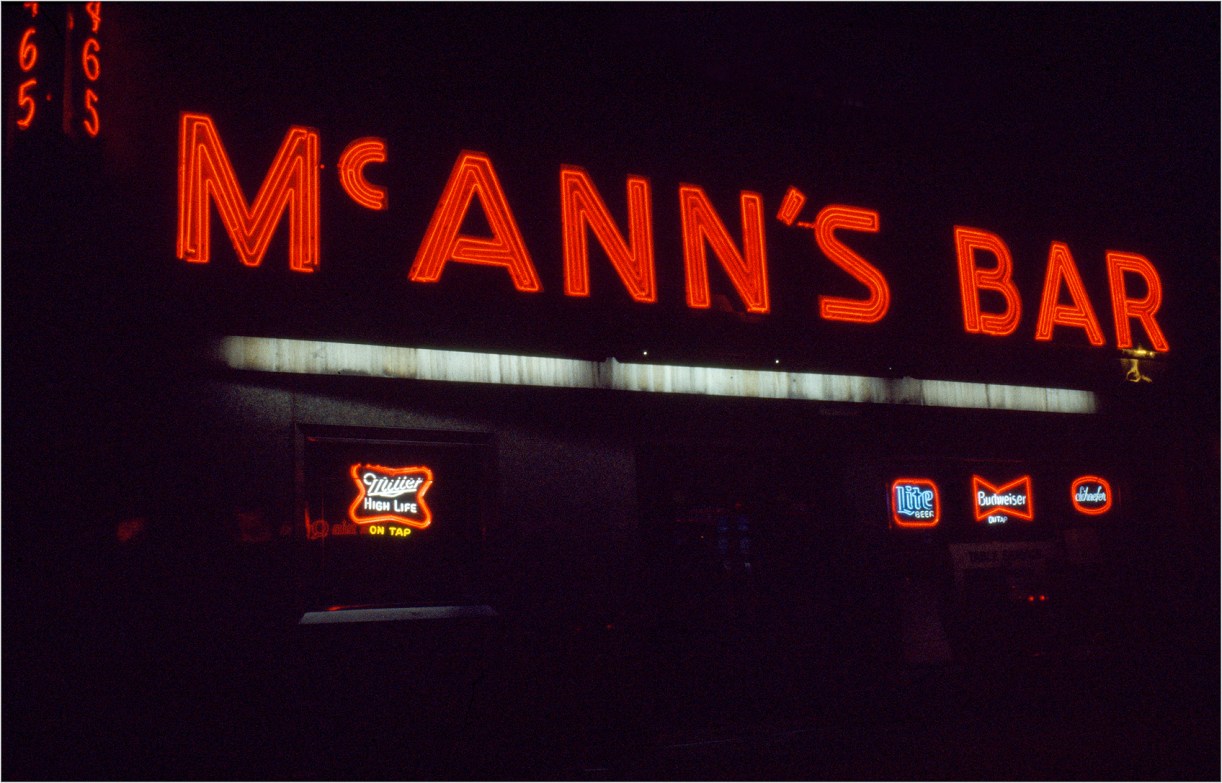 posi-McANNS-BAR-Neon-1985 copy