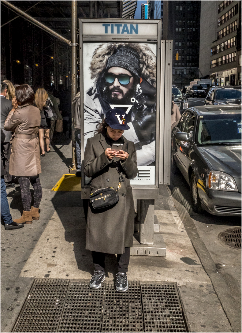 **TRIANGLE_Hat-8thAve copy