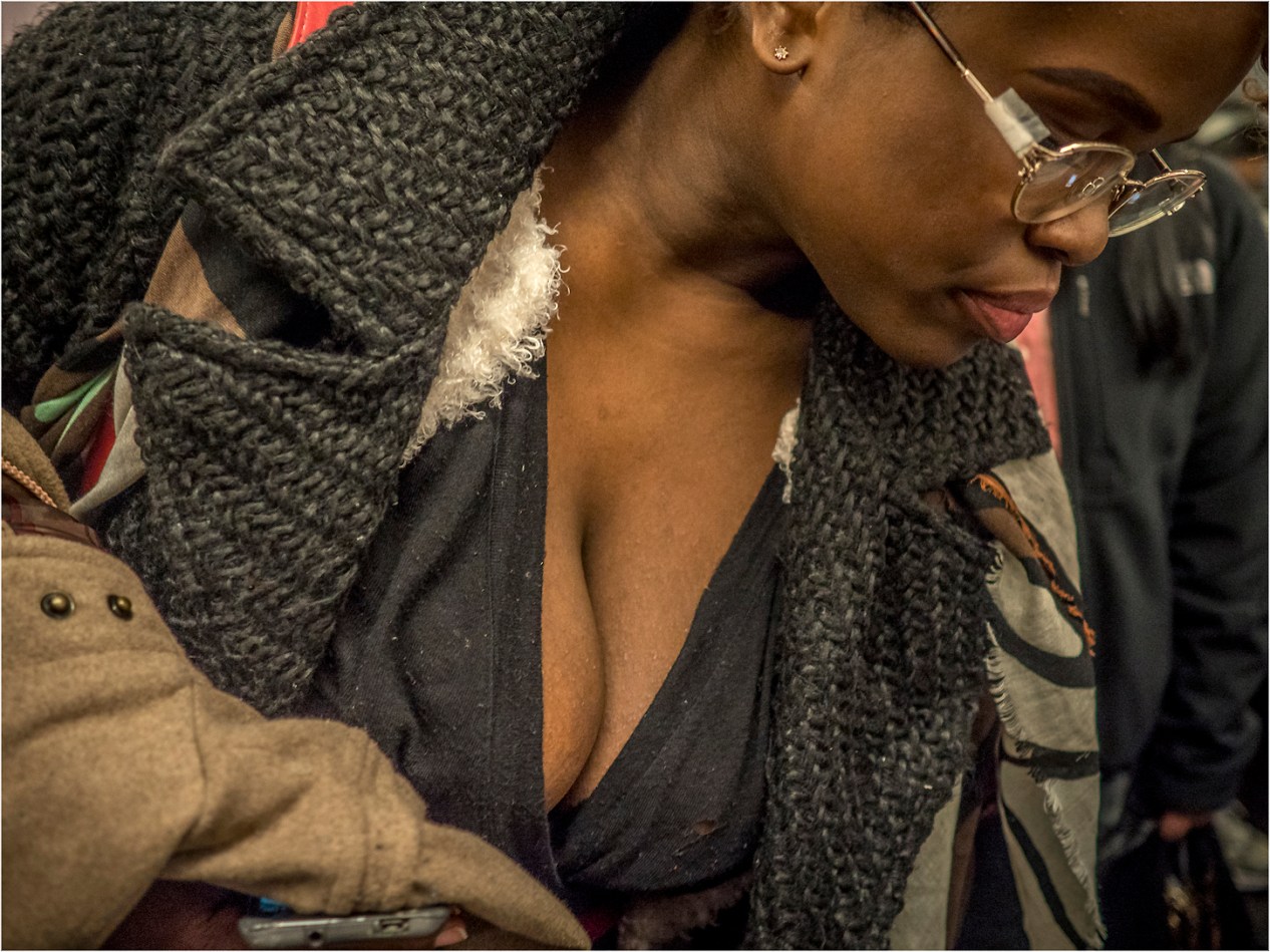 **Sub-Broken-Glasses-Cleavage-primer