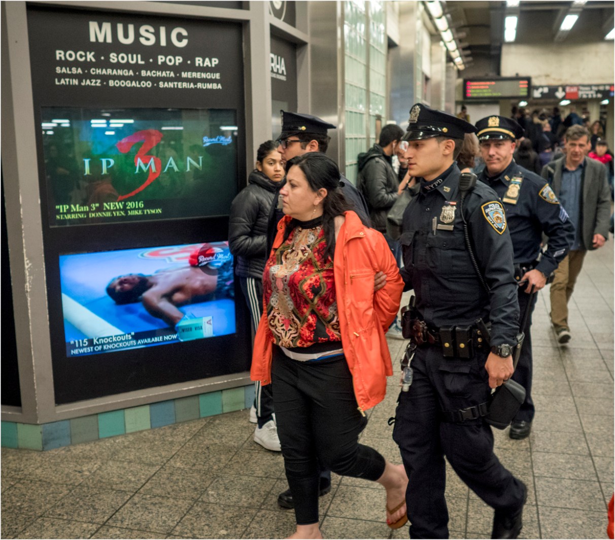 **Sub-Times-Woman-Bust-KNockout- copy