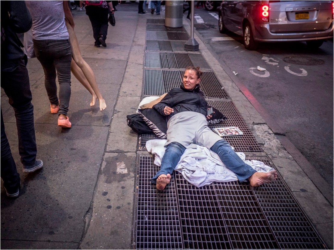 8th-mannquin-homeless-copy