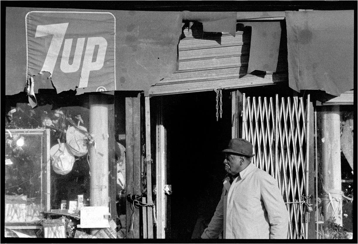harlem-torn-awning-7up-1988-copy